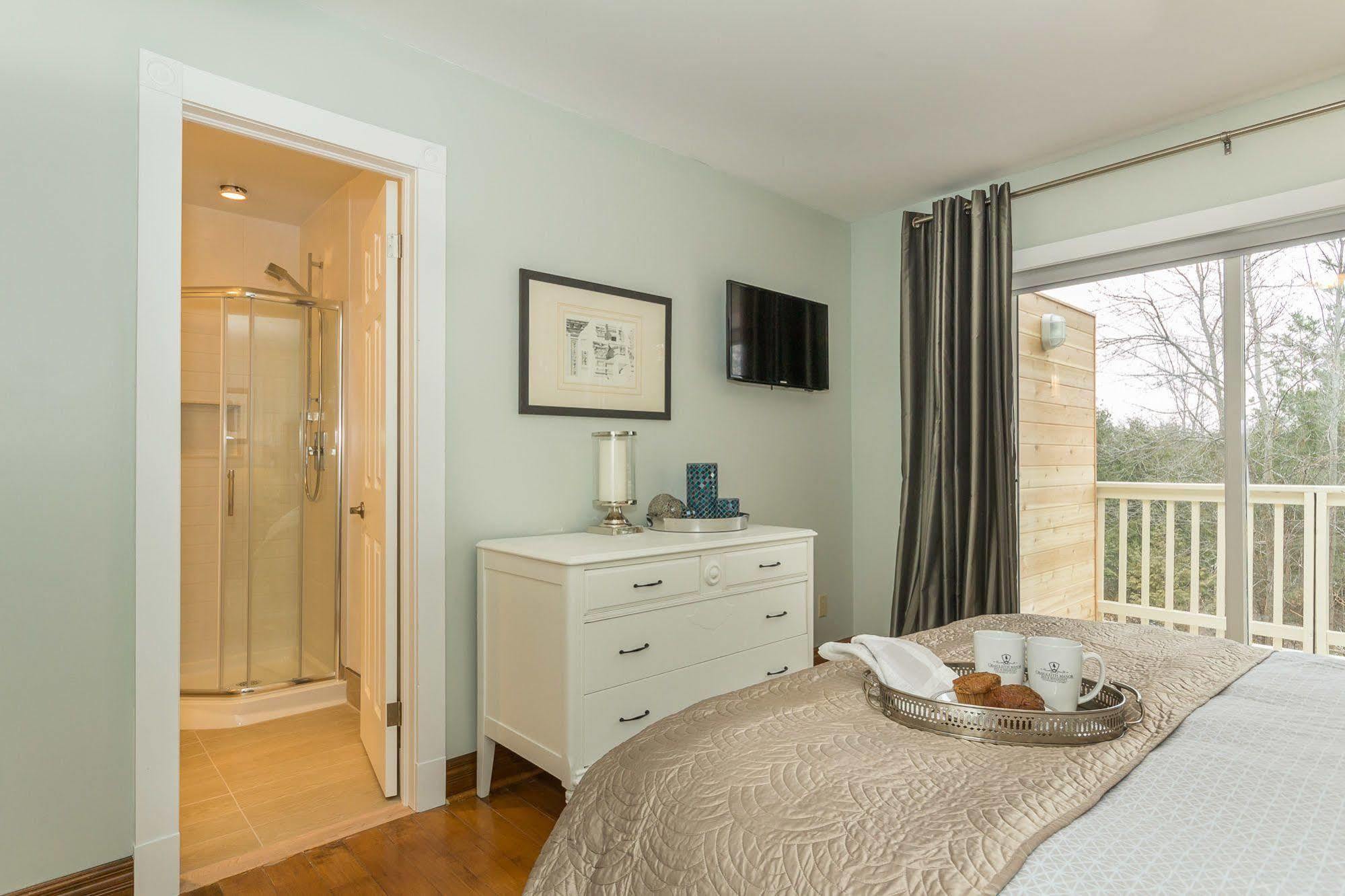 Craigleith Manor Bed & Breakfast Collingwood Ngoại thất bức ảnh