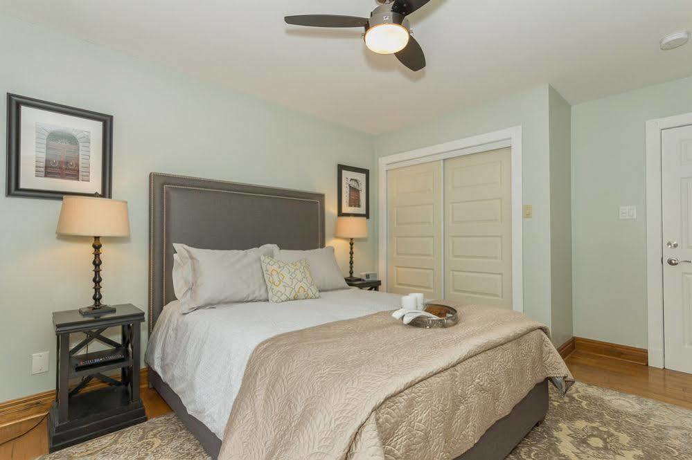 Craigleith Manor Bed & Breakfast Collingwood Ngoại thất bức ảnh