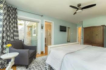 Craigleith Manor Bed & Breakfast Collingwood Ngoại thất bức ảnh